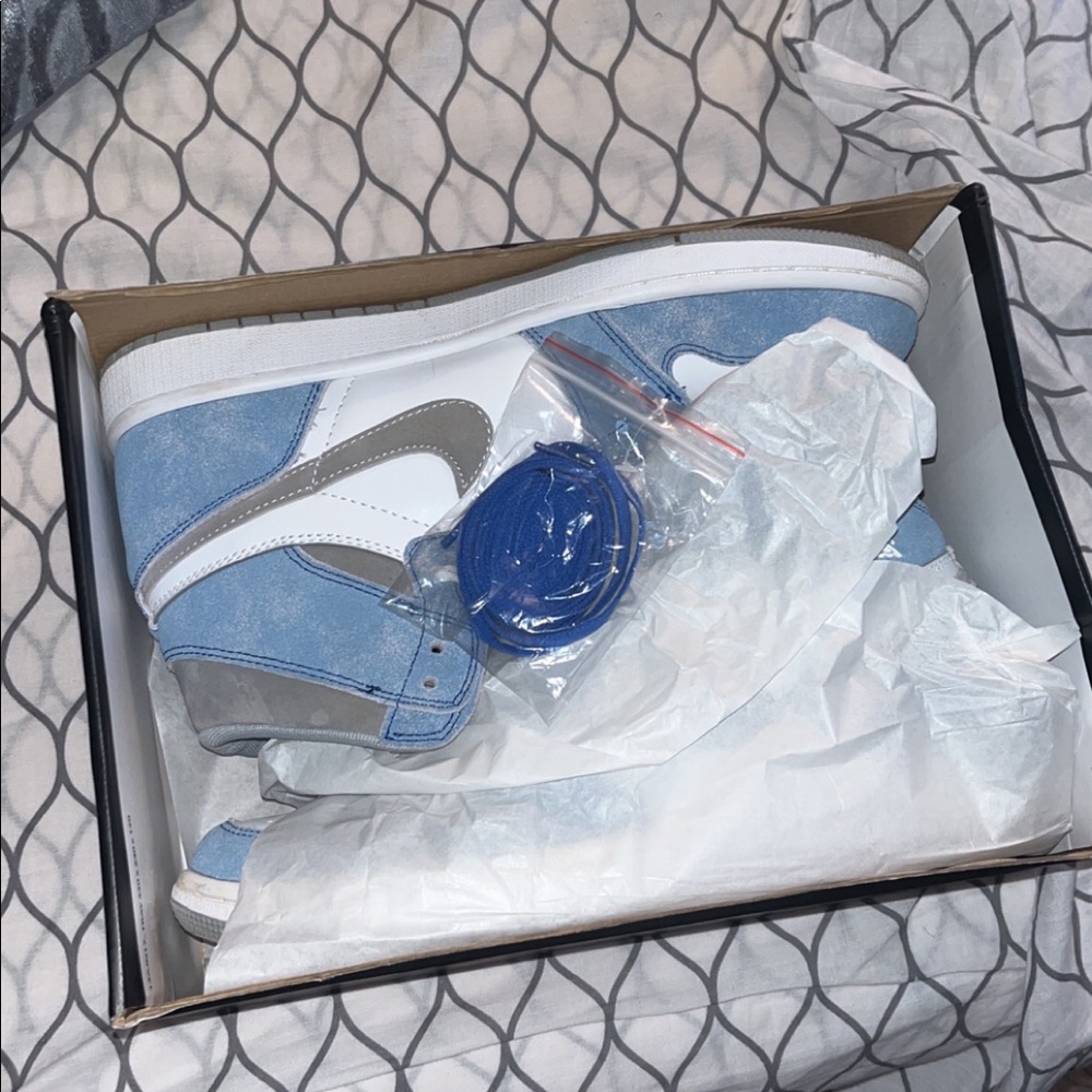 hyper royal 1s